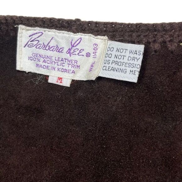 VINTAGE Suede Vest Patchwork Crochet Knit Button Front Tie Belt Size Medium - Picture 9 of 10